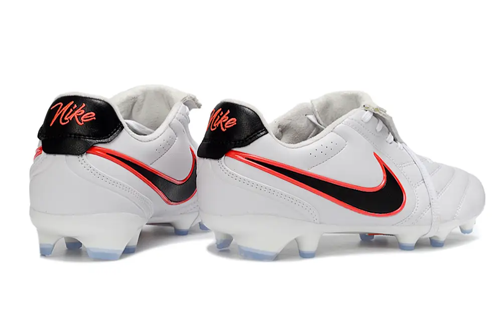 Nike Tiempo Ligera Pro LE Elite FG, featuring cutting-edge design and premium materials, designed for elite football performa