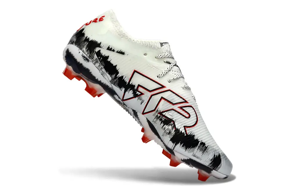 PUMA Puma Future 8 Ultimate FG Low Cut - Soccer Shoes Soccer Shoe