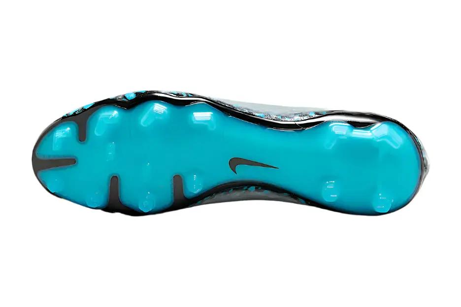 Close-up of Nike Hypervenom Phantom RGN Transform Hydra Elite FG football boots with dynamic color-shifting design – elite firm ground soccer cleats
